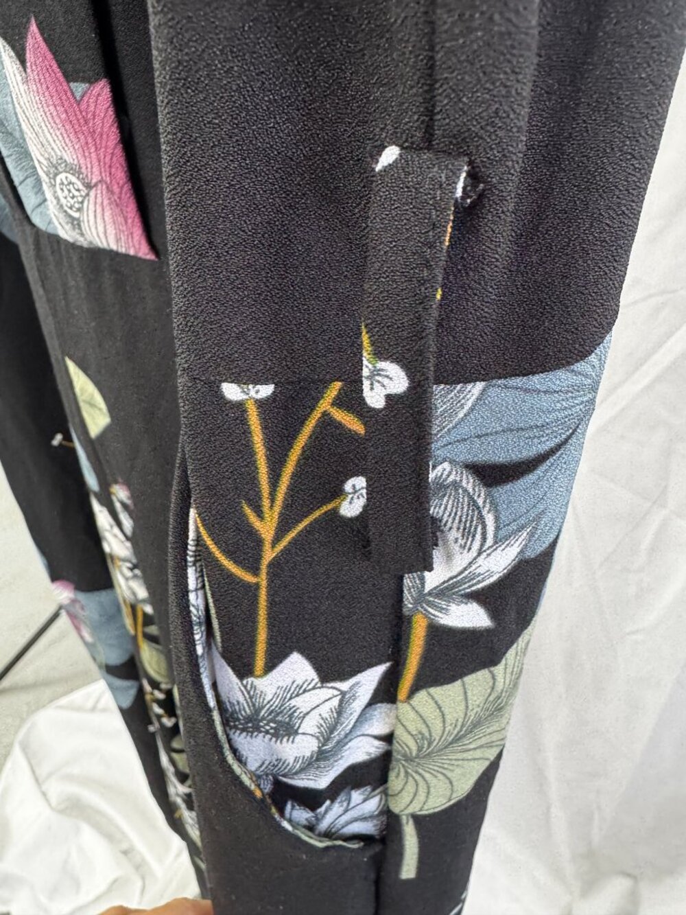 City Chic Trendy Bonsai Floral Wide Leg Sleeveless Cropped Jumpsuit Plus Sz 20 - Picture 8 of 15